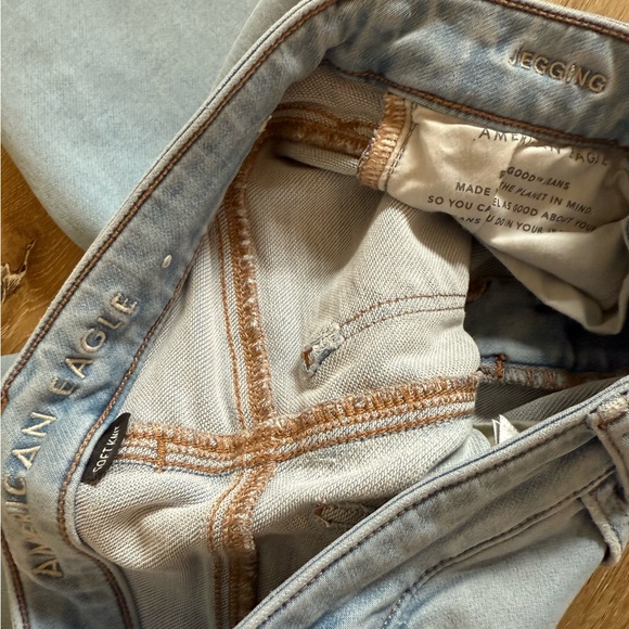 American Eagle Soft Knit Distressed Jegging, Size 4 Short - Picture 4 of 4
